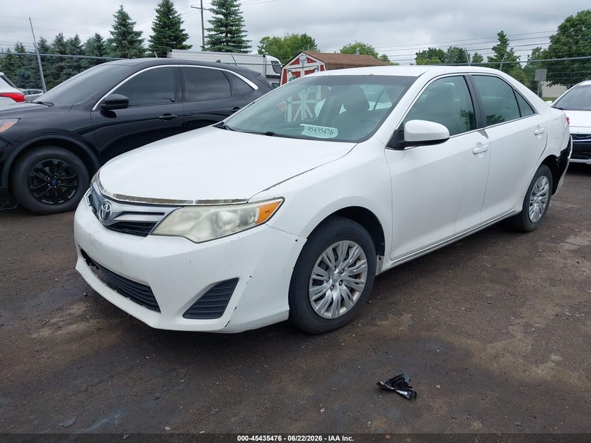 2014 TOYOTA CAMRY auction photo 2
