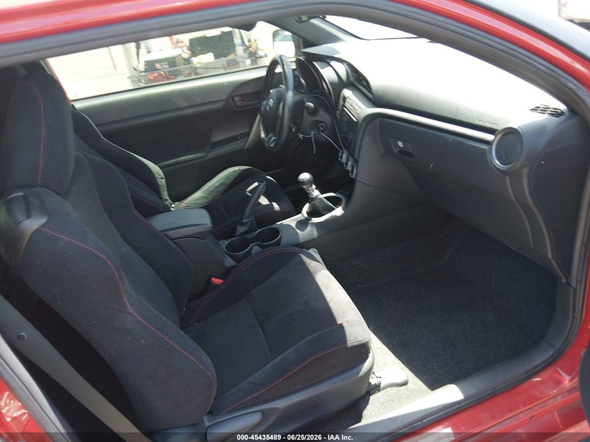 2013 SCION TC auction photo 5