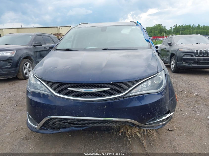 CHRYSLER PACIFICA - zdjęcie 12