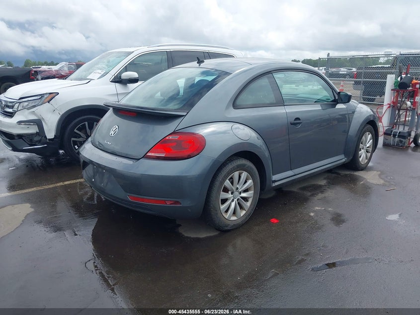 2018 VOLKSWAGEN BEETLE auction photo 4