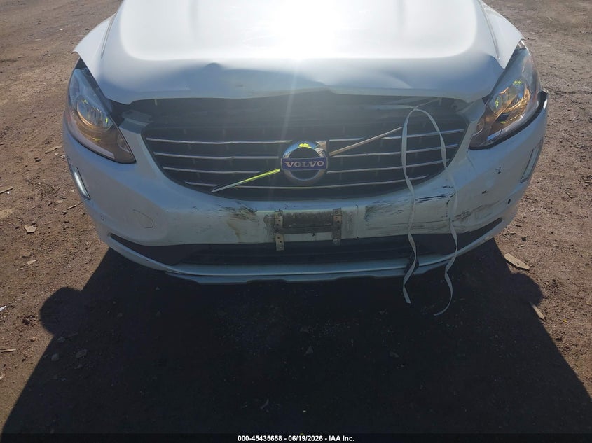 2016 VOLVO XC60 auction photo 6