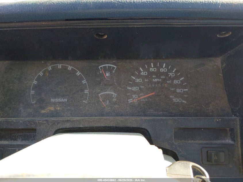 1993 NISSAN TRUCK auction photo 7