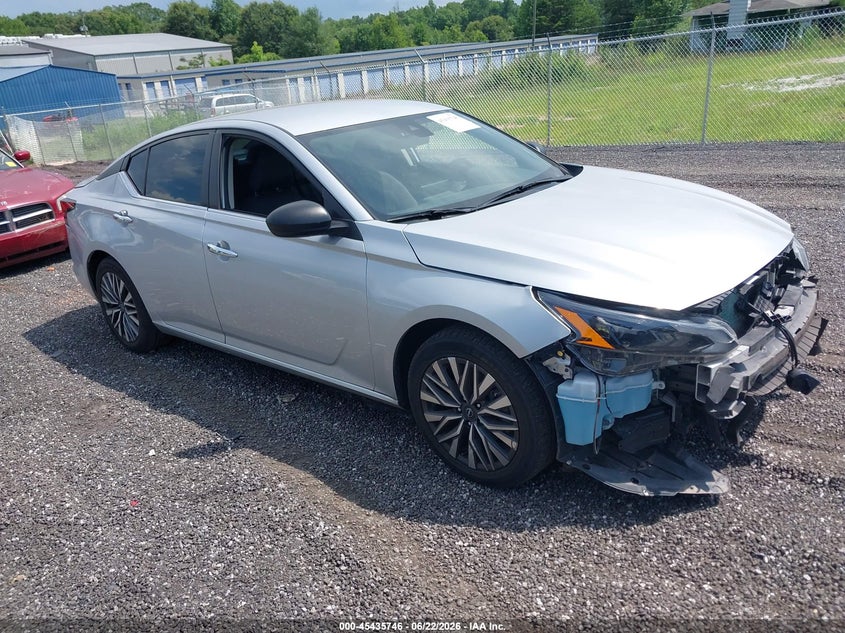 2024 NISSAN ALTIMA auction photo 1