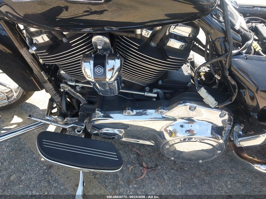 2022 Harley-Davidson Flhx VIN: 1HD1KBC25NB654557 Lot: 45435773