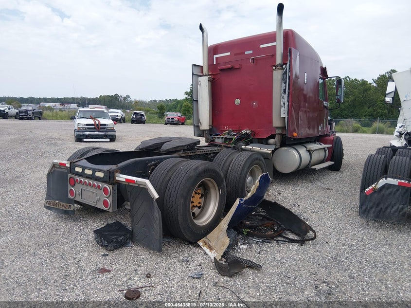 2007 FREIGHTLINER CONVENTIONAL auction photo 4