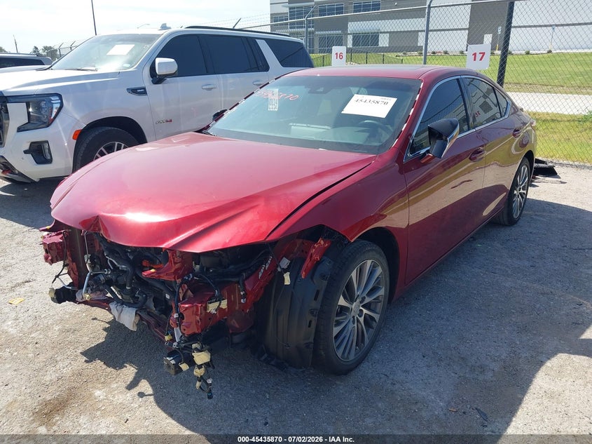 Vin: 58ada1c17su067896, lot: 45933969, lexus es 300h 20252