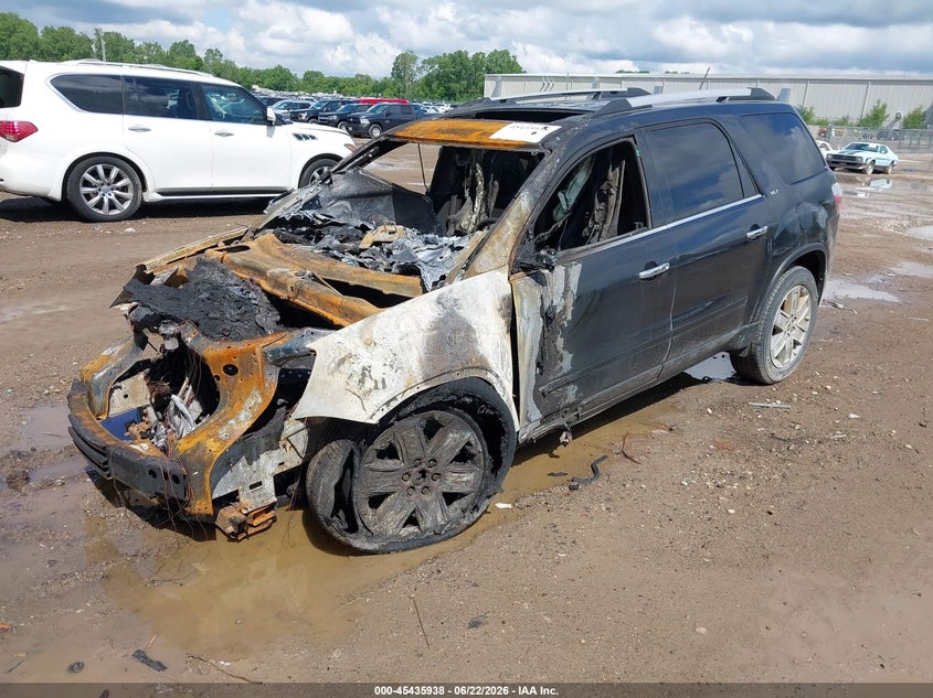 2010 GMC ACADIA auction photo 2