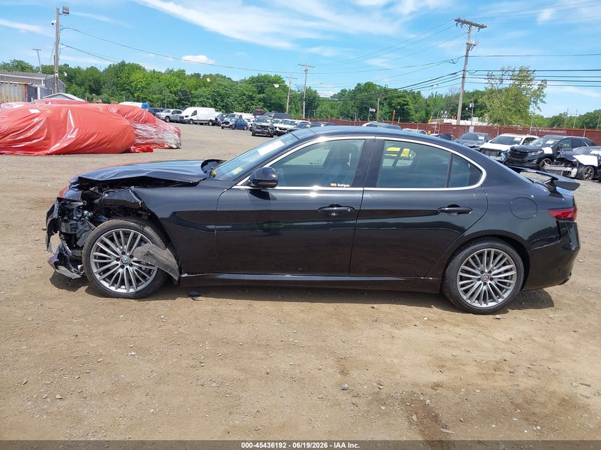 2017 Alfa Romeo Giulia Ti Awd VIN: ZARFAEEN4H7537116 Lot: 45436192