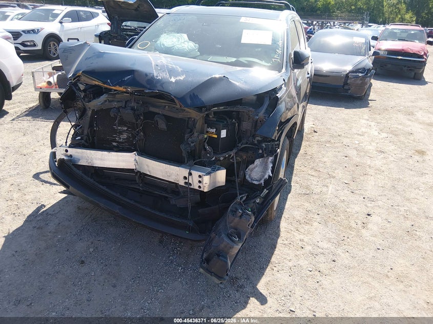 2015 TOYOTA HIGHLANDER auction photo 6