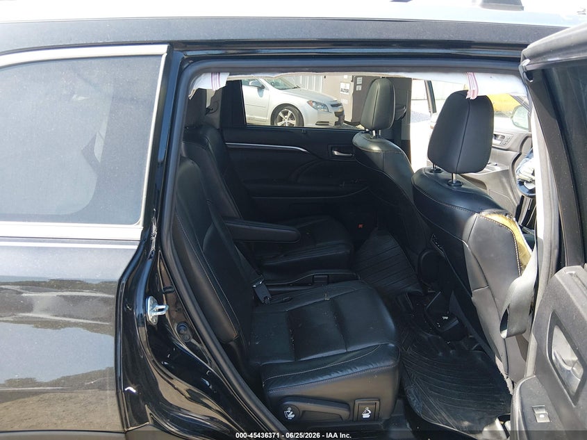 2015 TOYOTA HIGHLANDER auction photo 8