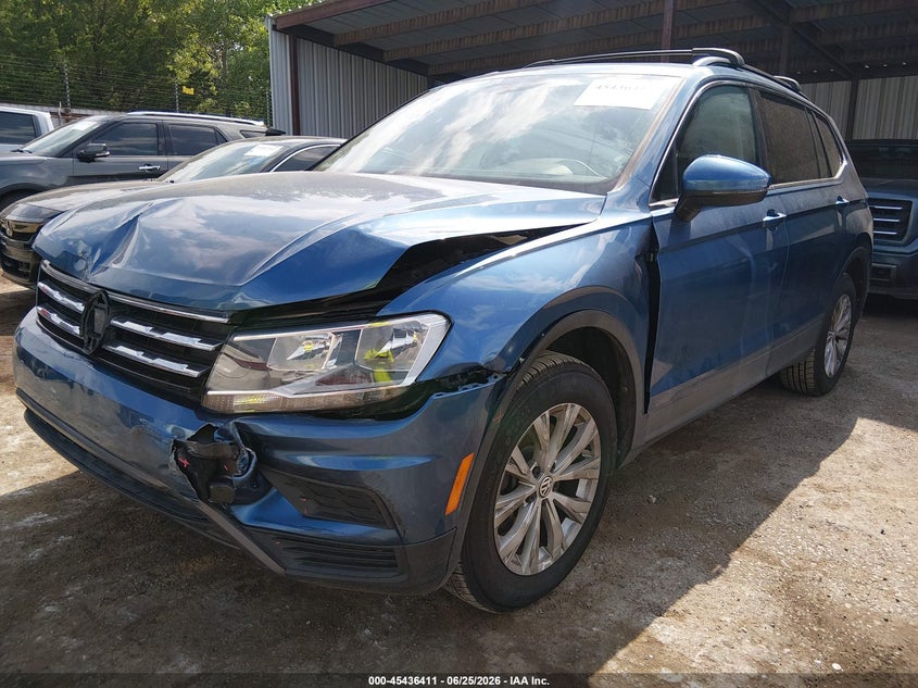 2019 VOLKSWAGEN TIGUAN auction photo 2