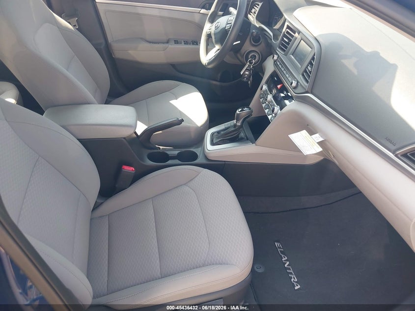 2020 HYUNDAI ELANTRA auction photo 5