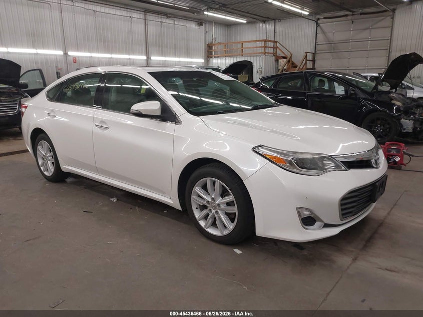 2014 TOYOTA AVALON — zdjęcie z aukcji