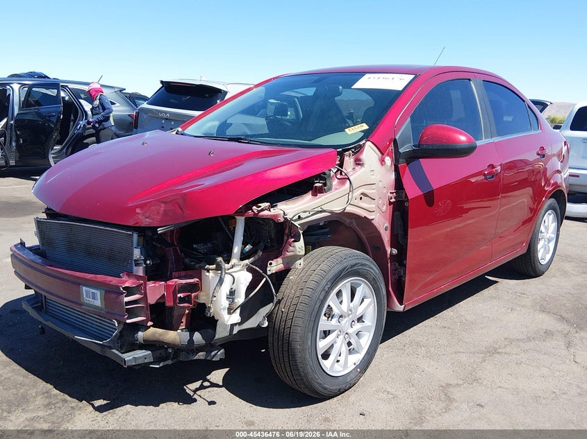 2019 Chevrolet Sonic Lt Auto 1G1JD5SBXK4118002 photo 1