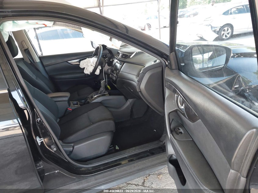 2020 NISSAN ROGUE auction photo 5