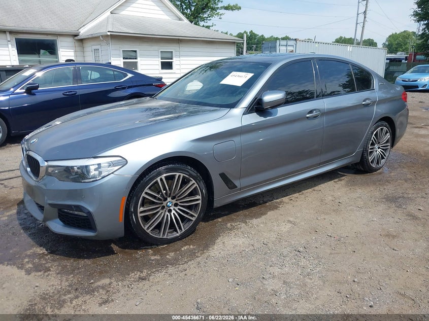 2018 BMW 530E auction photo 2
