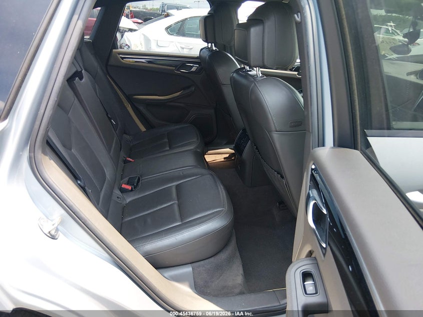 2020 PORSCHE MACAN auction photo 8
