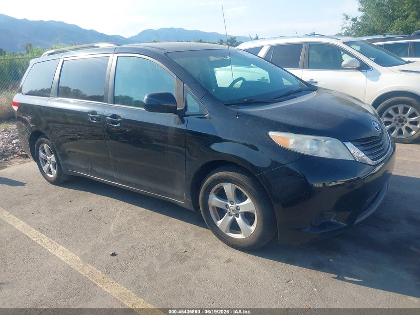 2011 Toyota Sienna Le V6