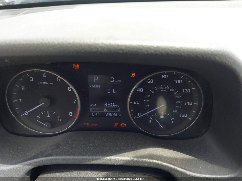 2017 HYUNDAI ELANTRA auction photo 7