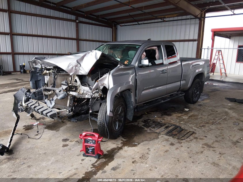 2020 TOYOTA TACOMA auction photo 2