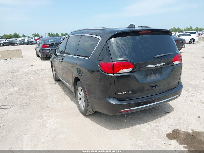 Vin: 2c4rc1eg6hr644498, lot: 45935029, chrysler pacifica touring-l plus 20173