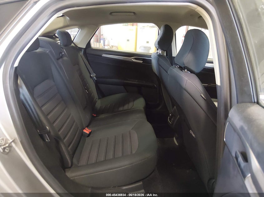 2020 FORD FUSION auction photo 8