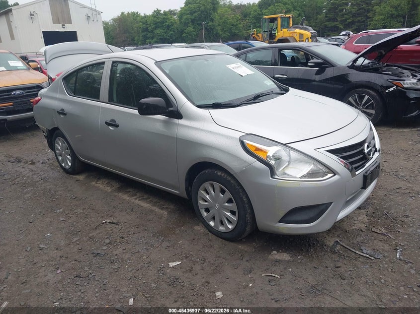 2015 Nissan Versa