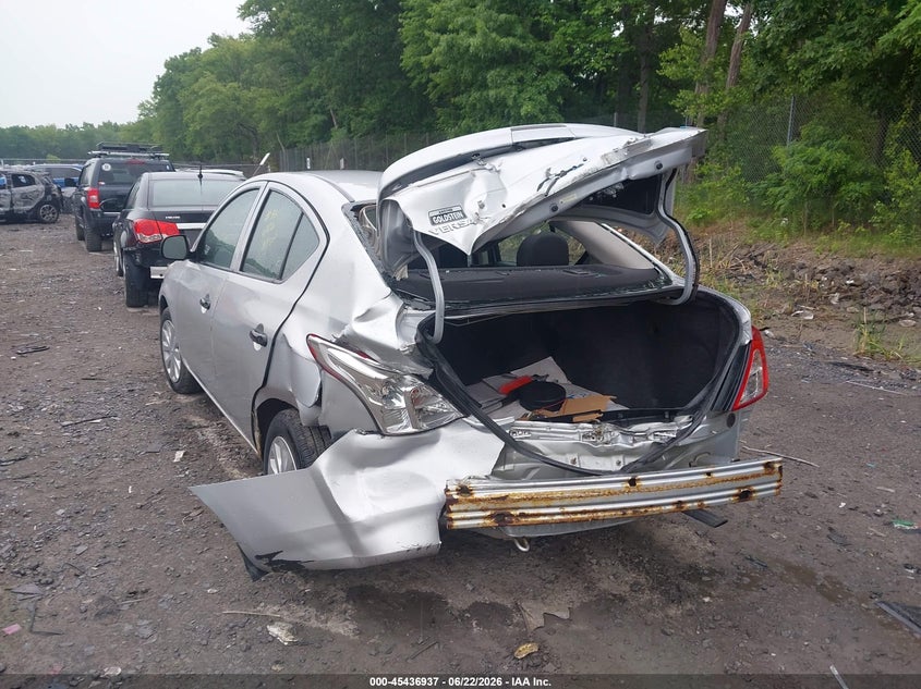 2015 NISSAN VERSA auction photo 6