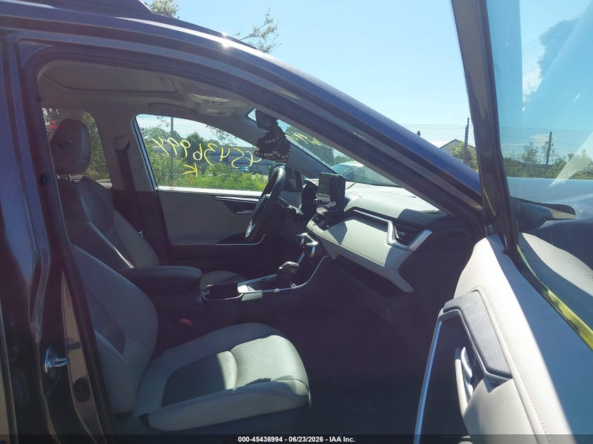 2024 TOYOTA RAV4 auction photo 5