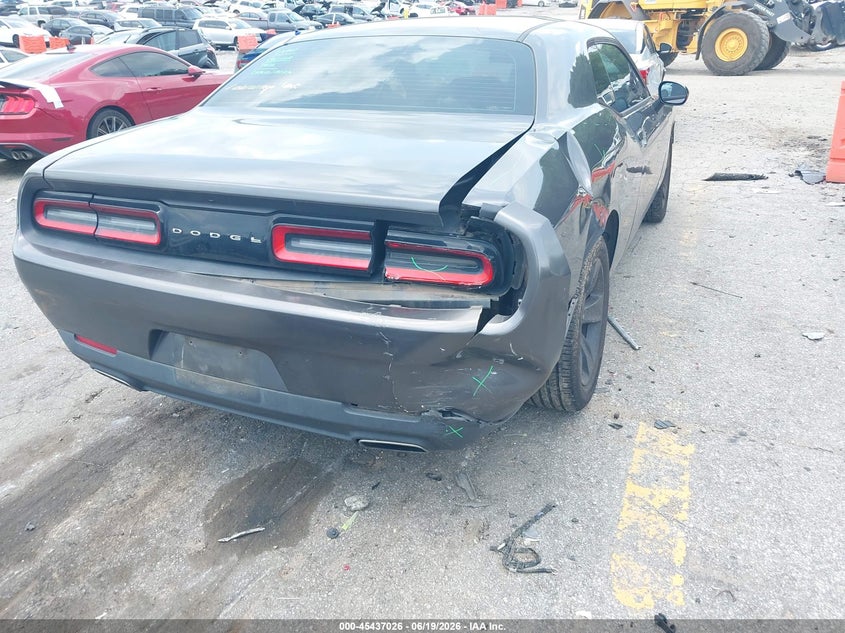 2017 DODGE CHALLENGER auction photo 6