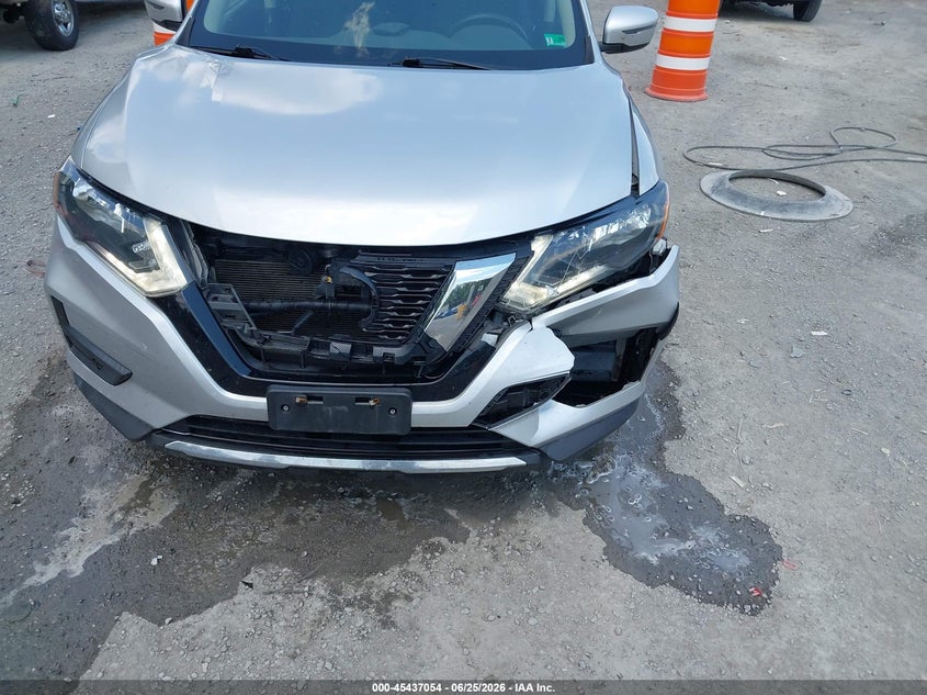 2019 NISSAN ROGUE auction photo 6