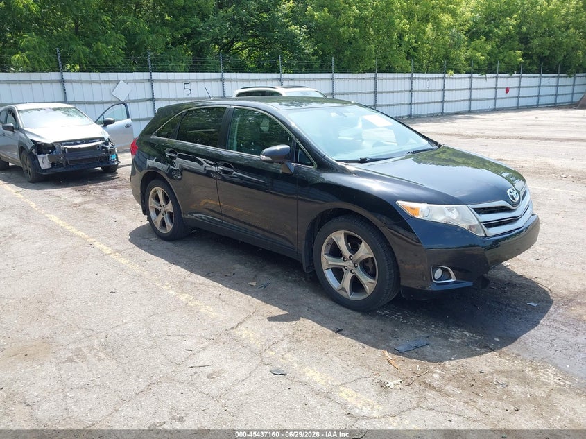 2015 TOYOTA VENZA auction photo 1