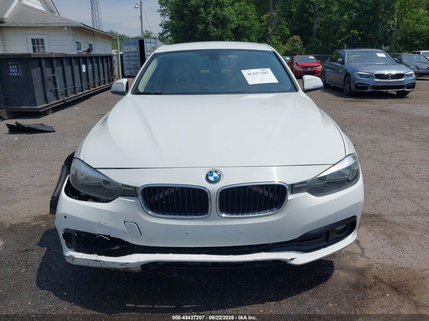 BMW 320I - zdjęcie 12