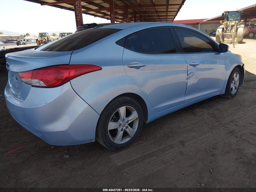 2011 HYUNDAI ELANTRA auction photo 4