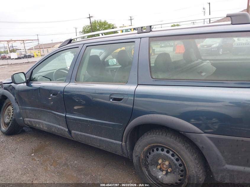 2005 Volvo Xc70 2.5T A Awd/2.5T A Awd Sr VIN: YV1SZ592651197607 Lot: 45437297