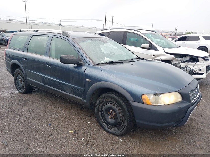2005 Volvo Xc70 2.5T A Awd/2.5T A Awd Sr VIN: YV1SZ592651197607 Lot: 45437297