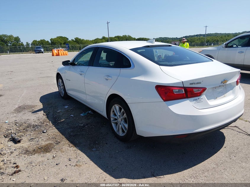 2017 CHEVROLET MALIBU auction photo 3