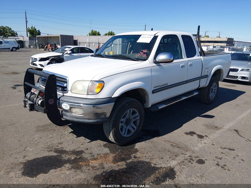 2002 Toyota Tundra Sr5 V8 5TBBT44152S323382 photo 1