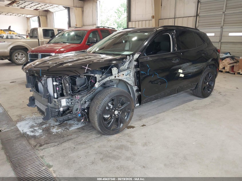 2021 Buick Envision Fwd Essence LRBFZNR42MD177682 photo 1