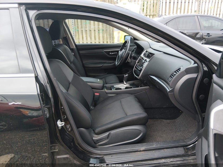 2018 NISSAN ALTIMA auction photo 5