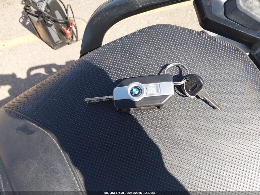 2021 BMW R 1250 Gs VIN: WB10M0307M6E33205 Lot: 45437400
