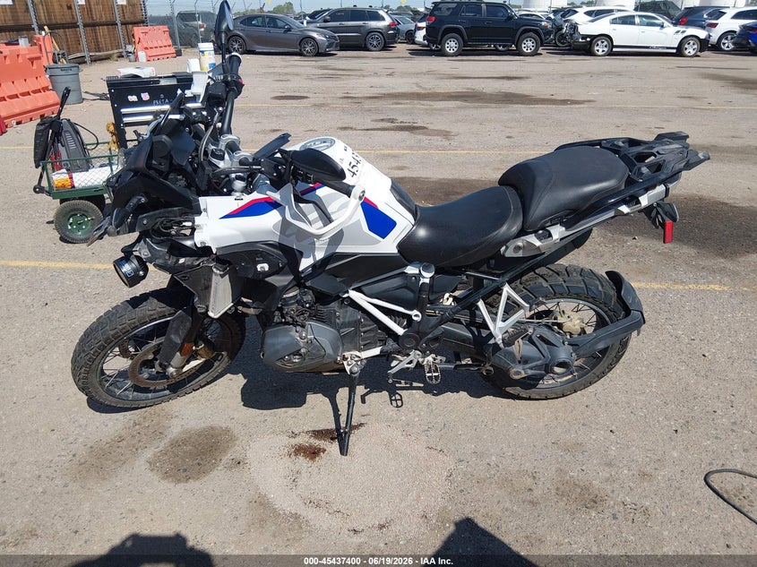 2021 BMW R 1250 Gs VIN: WB10M0307M6E33205 Lot: 45437400