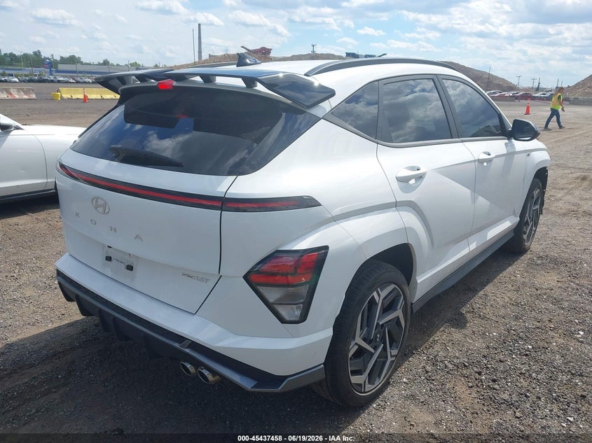 2024 HYUNDAI KONA auction photo 4