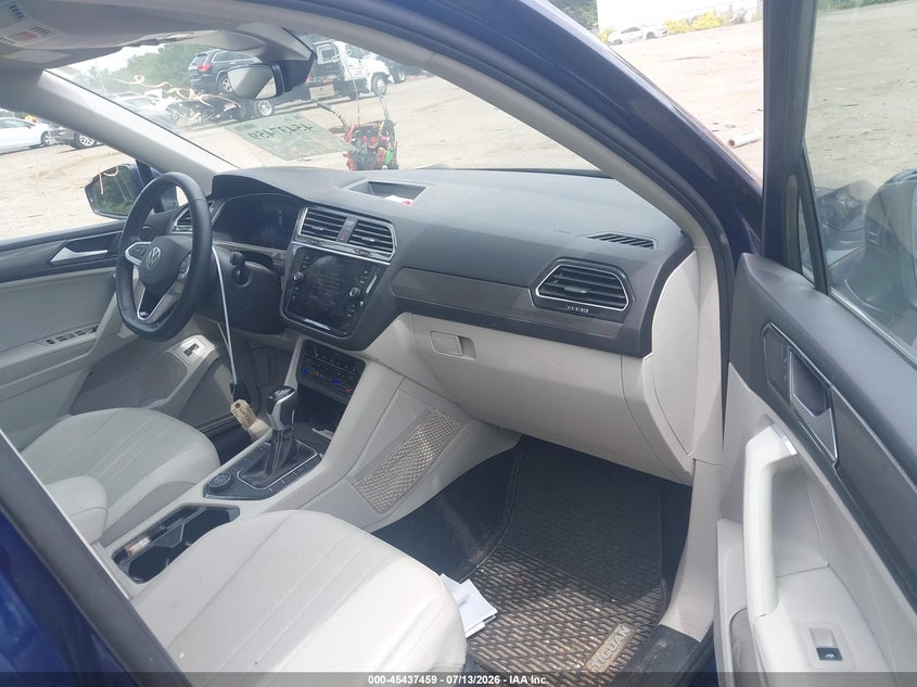 2024 VOLKSWAGEN TIGUAN auction photo 5