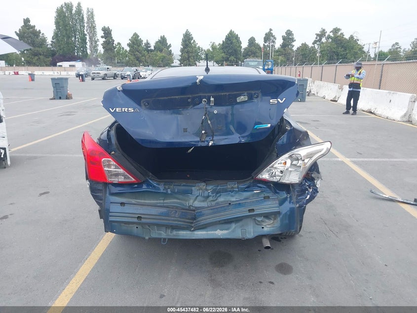 AtlanticExpress - Nissan Versa