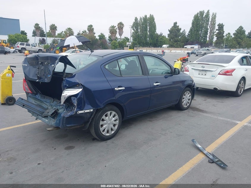 AtlanticExpress - Nissan Versa