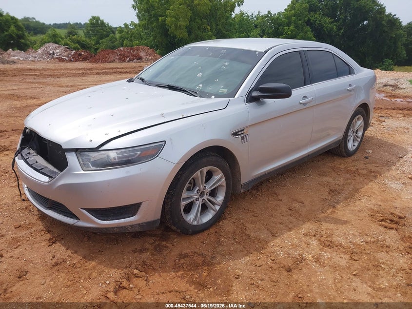 Vin: 1fahp2d80hg123638, lot: 45935644, ford taurus se 20172