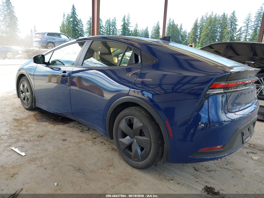 2024 TOYOTA PRIUS auction photo 3