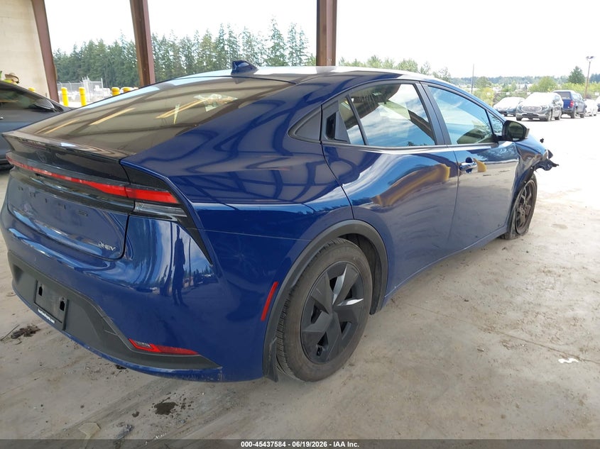 2024 TOYOTA PRIUS auction photo 4
