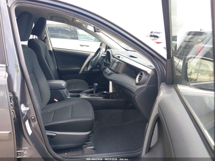 2018 TOYOTA RAV4 auction photo 5